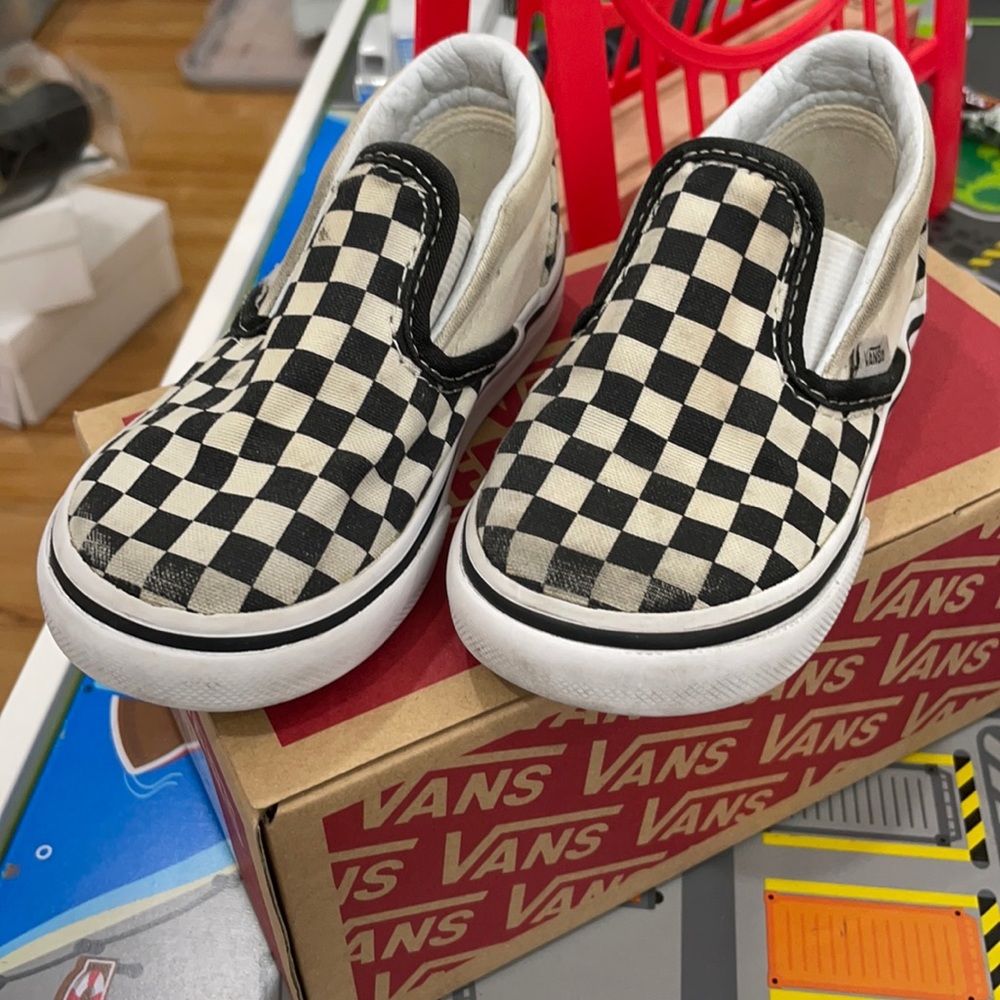 Vans classics , size 7